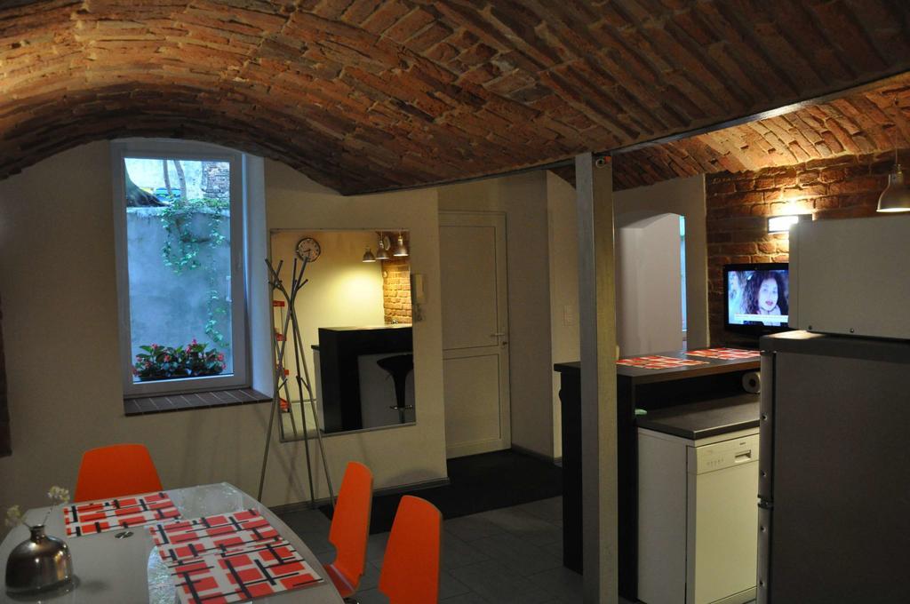 Topola Krakow Bilik gambar